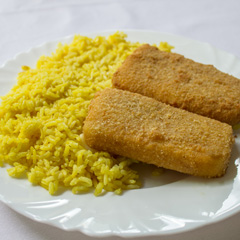 Pohana mozzarella s prilogom